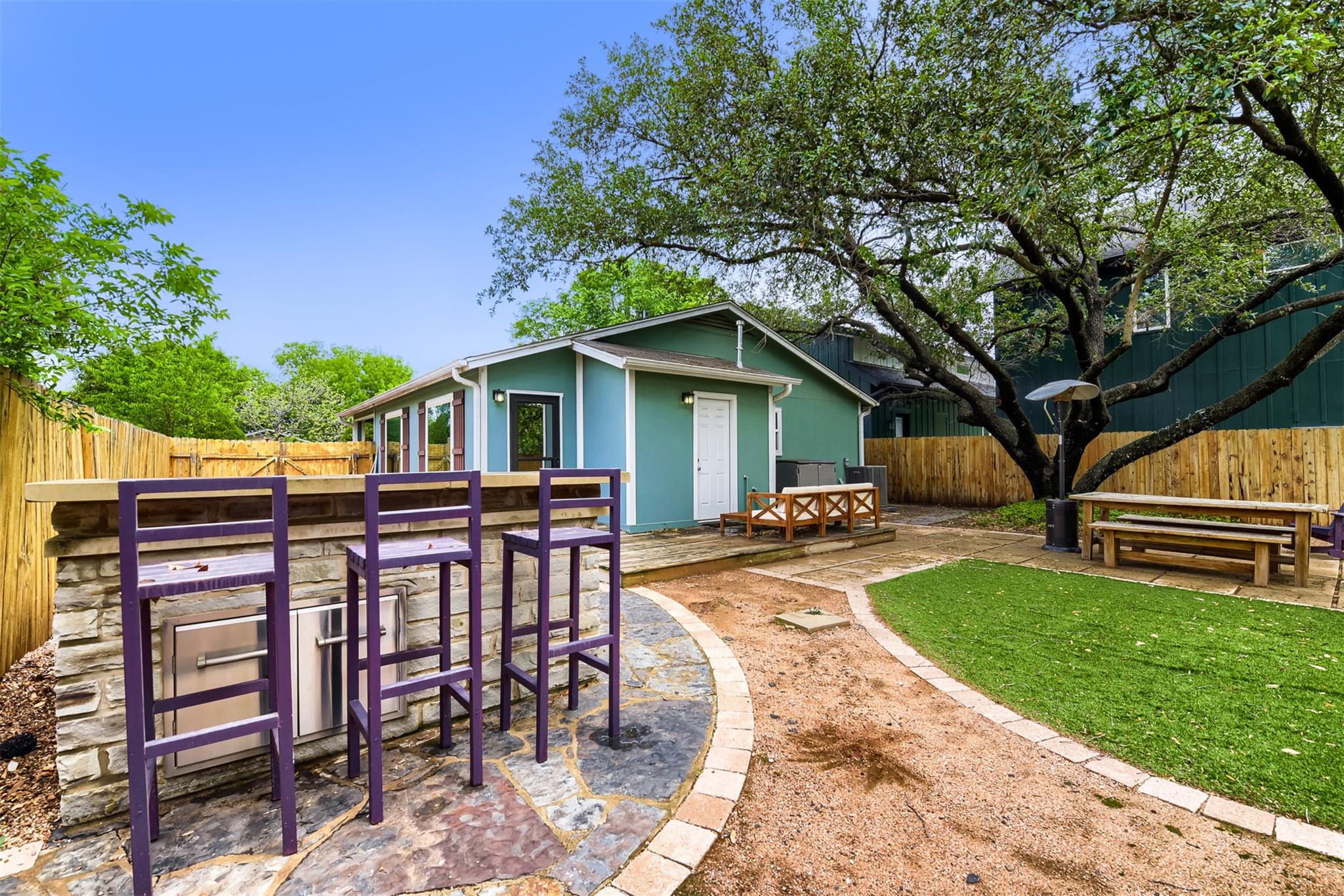 6105 Palm Circle Austin TX 78741
