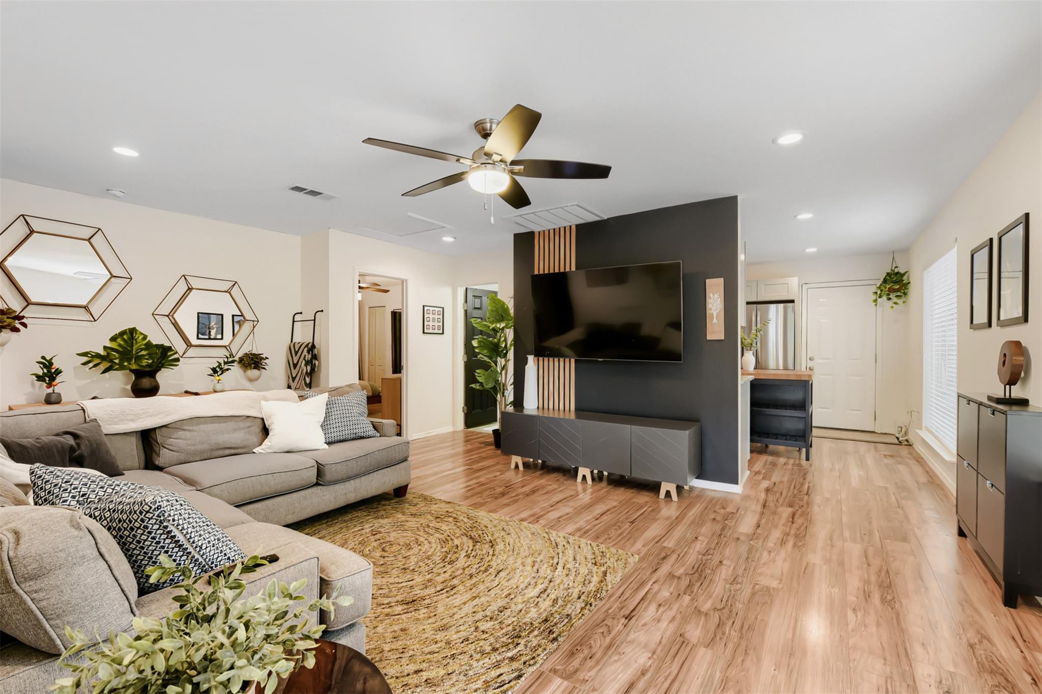 6105 Palm Circle Austin TX 78741