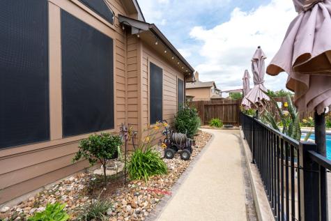 212 Parkrose Drive Buda TX 78610