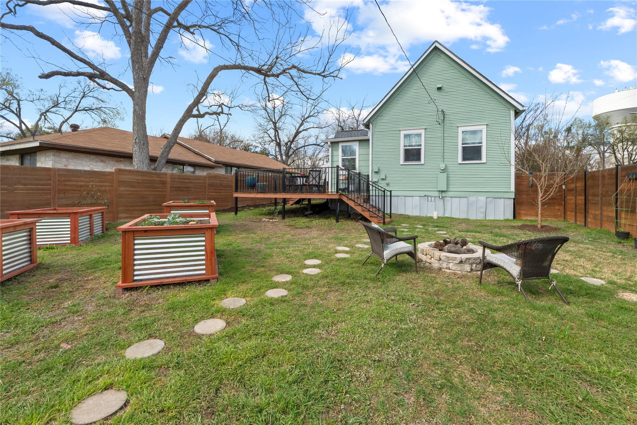1120 Vance Street Taylor TX 76574