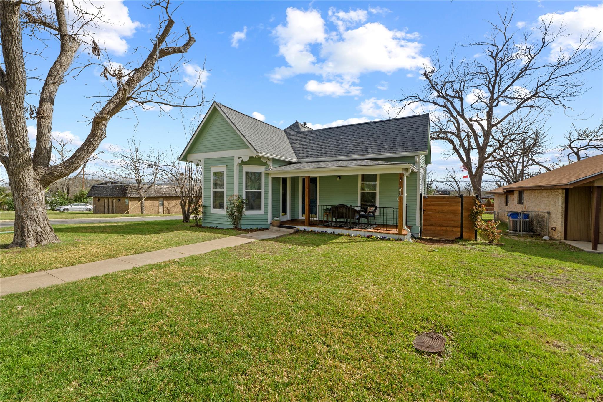 1120 Vance Street Taylor TX 76574