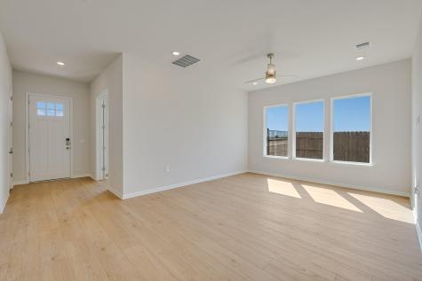8513 Dongan Drive Austin TX 78744