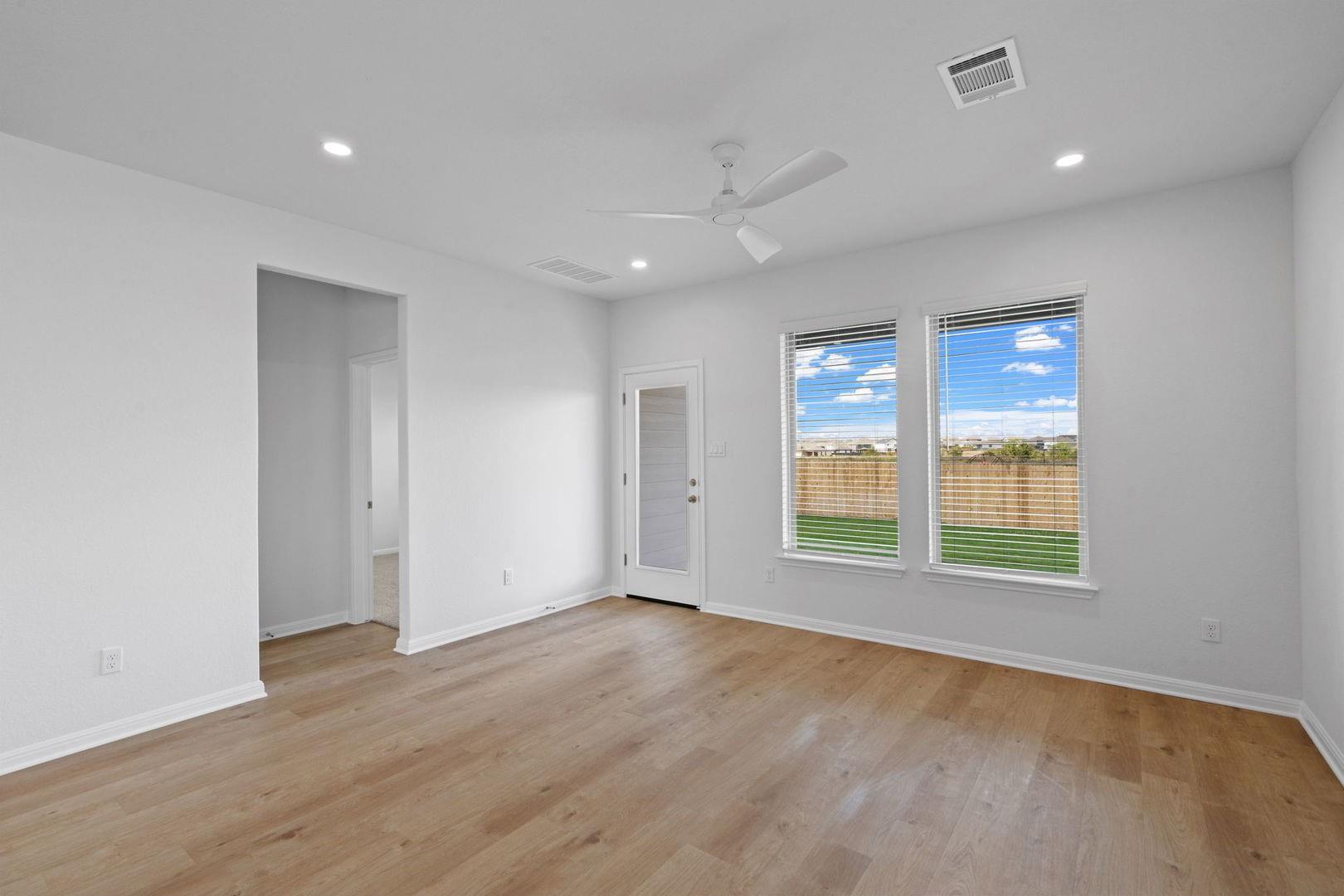 145 Hatari Trail Jarrell TX 76537
