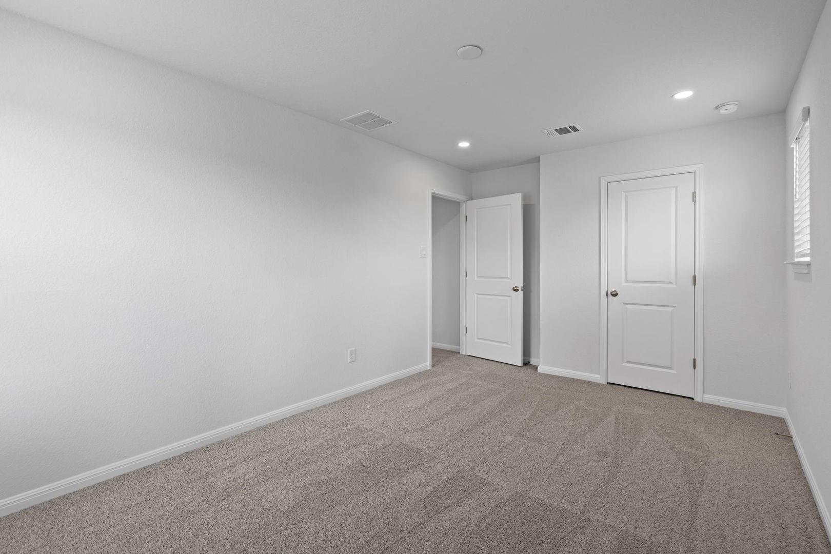 145 Hatari Trail Jarrell TX 76537