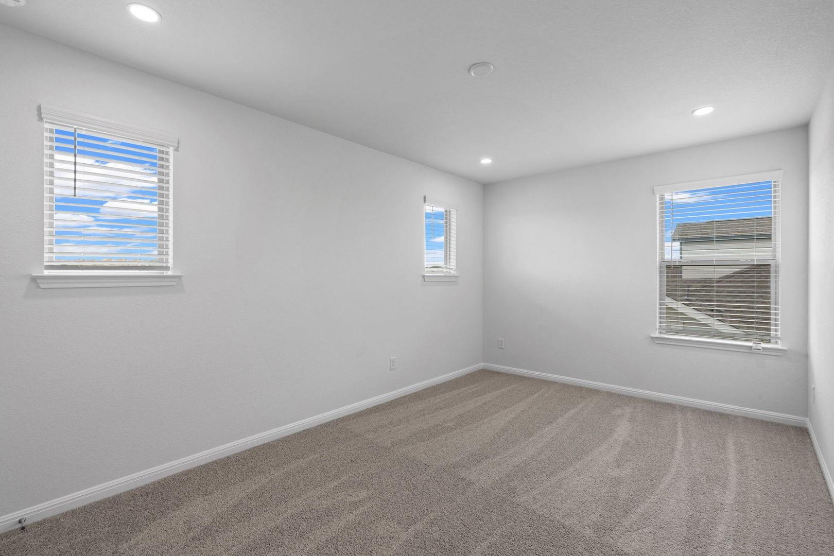 145 Hatari Trail Jarrell TX 76537