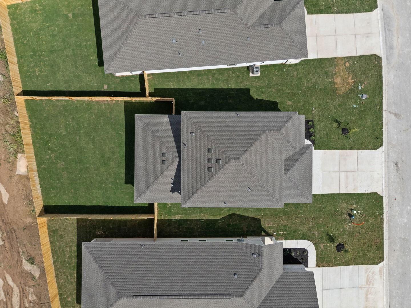 145 Hatari Trail Jarrell TX 76537