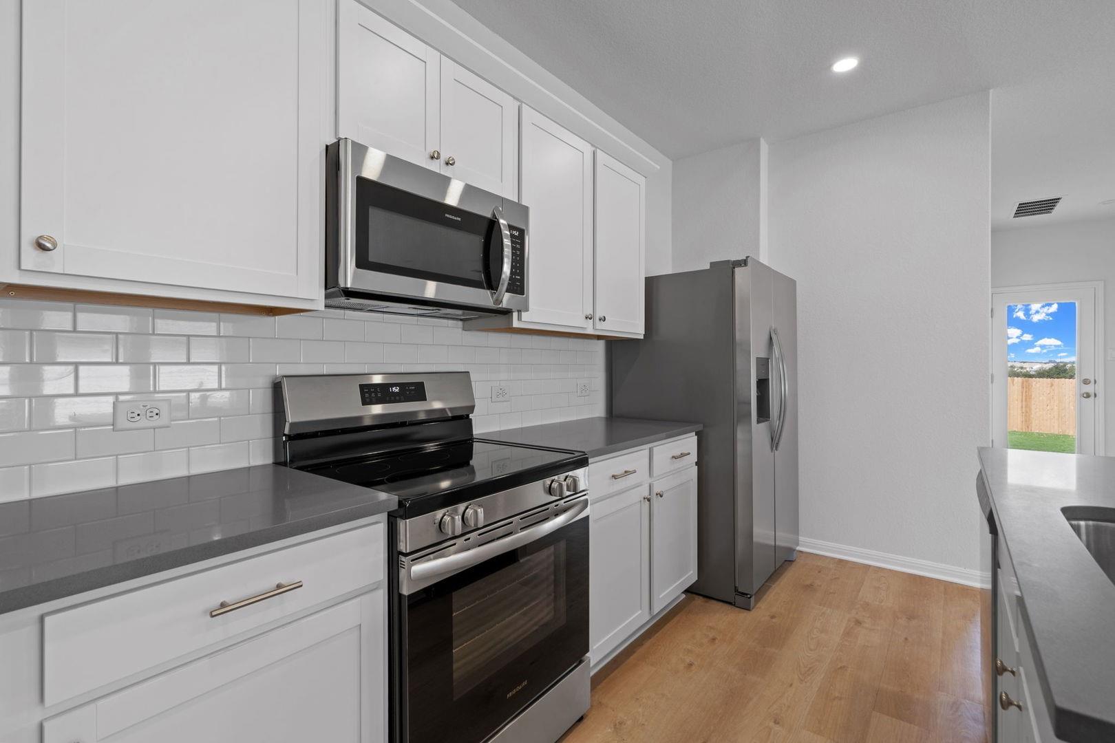 145 Hatari Trail Jarrell TX 76537