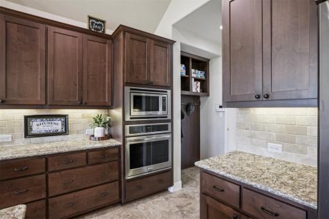 204 Miracle Rose Way Liberty Hill TX 78642