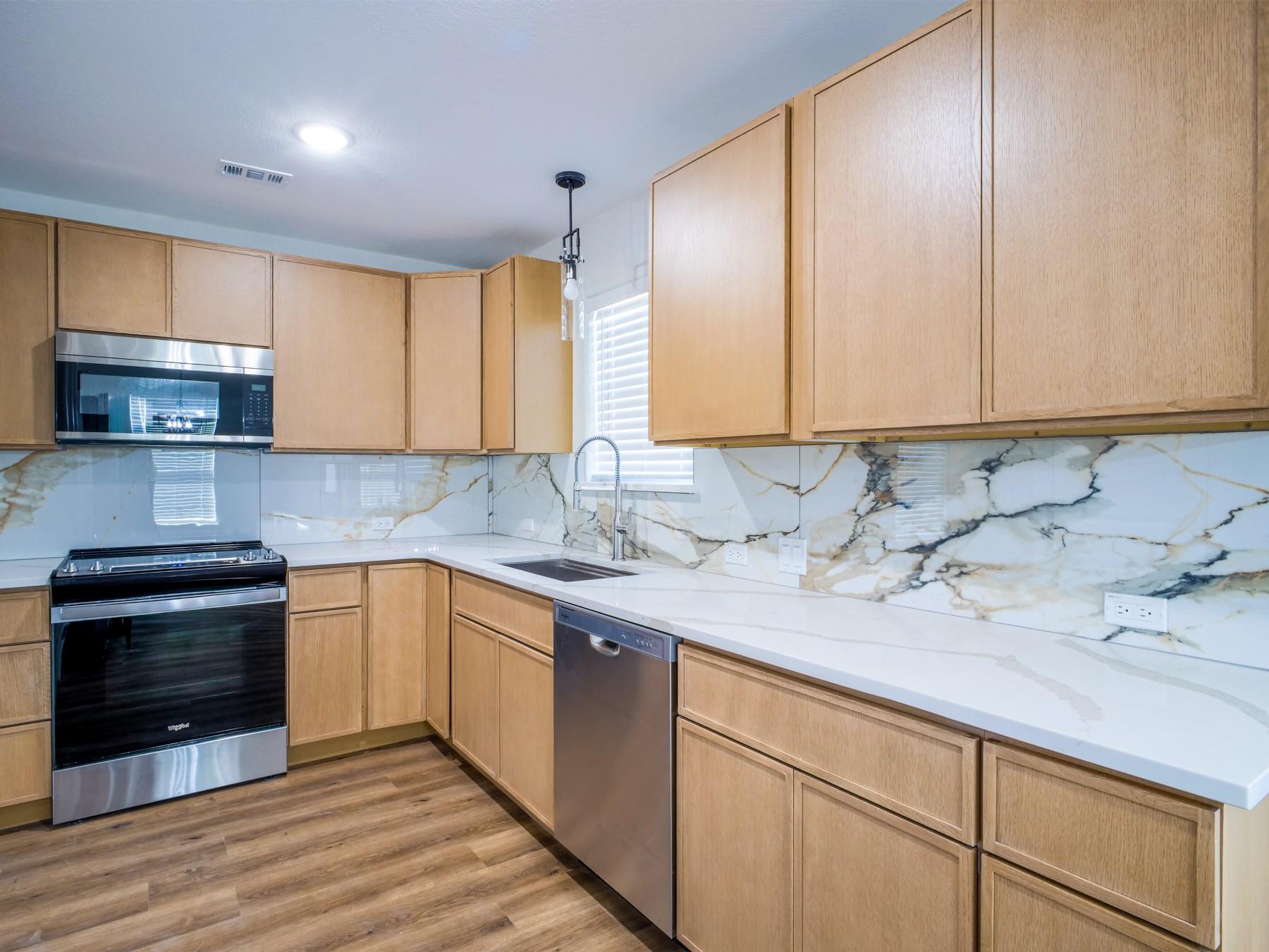 301 Cedarhill Drive Granite Shoals TX 78654