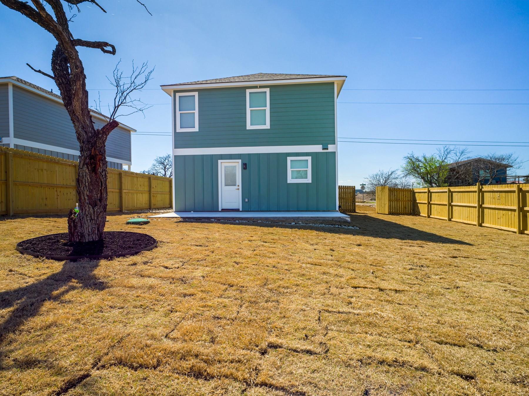301 Cedarhill Drive Granite Shoals TX 78654