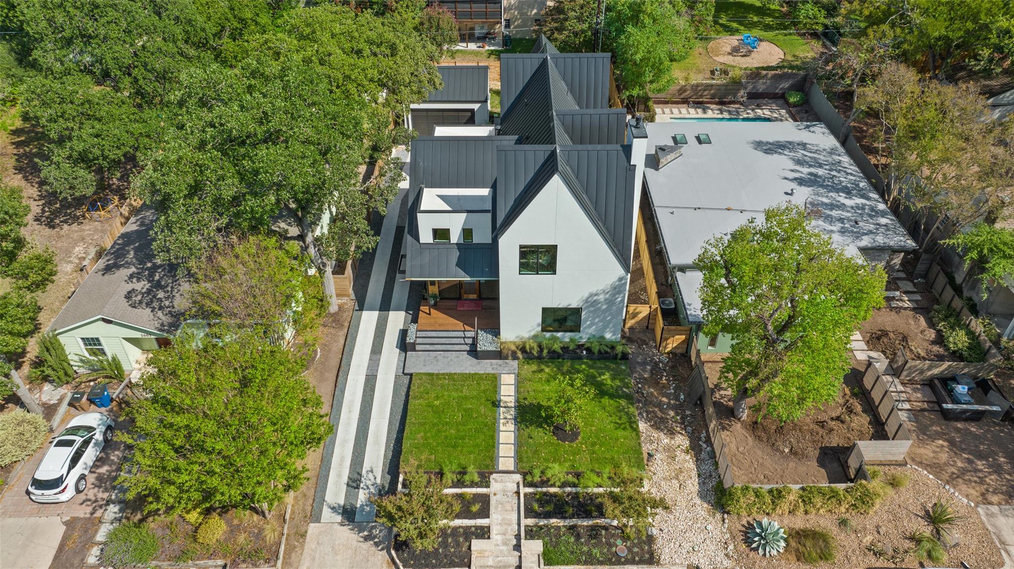 2001 Forest Trail Austin TX 78703