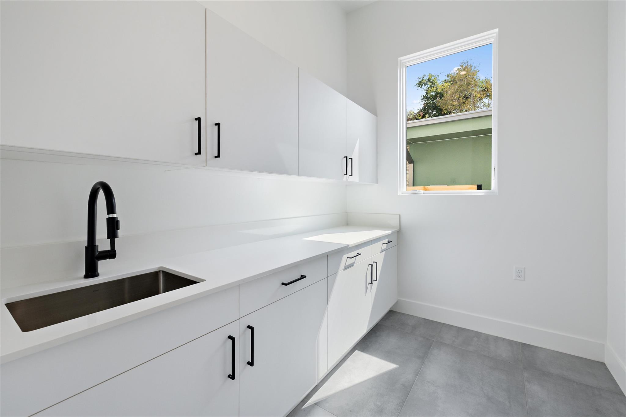 2001 Forest Trail Austin TX 78703