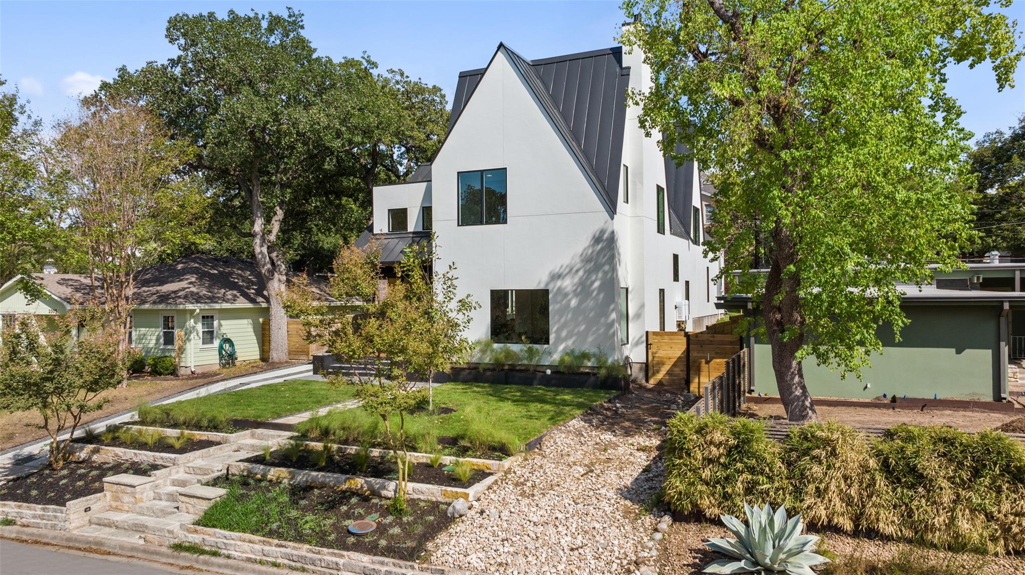 2001 Forest Trail Austin TX 78703