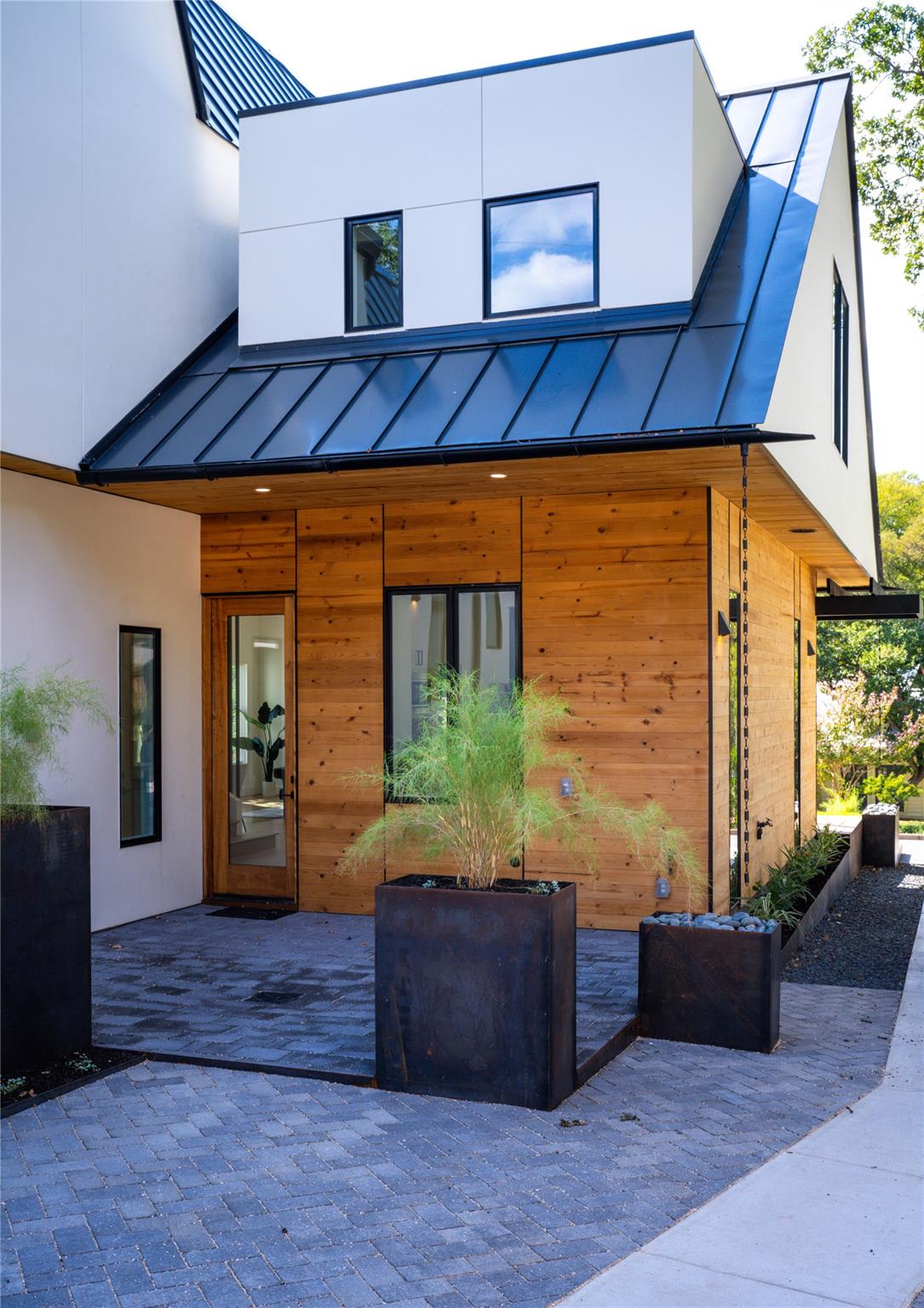 2001 Forest Trail Austin TX 78703