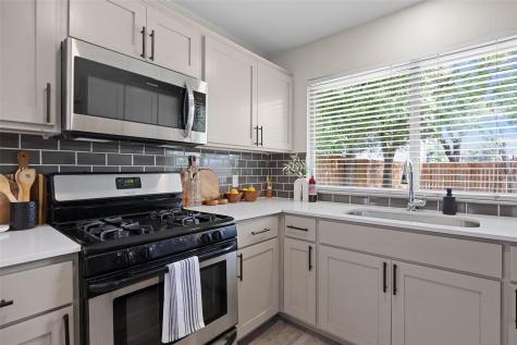 704 Buckingham Place Austin TX 78745