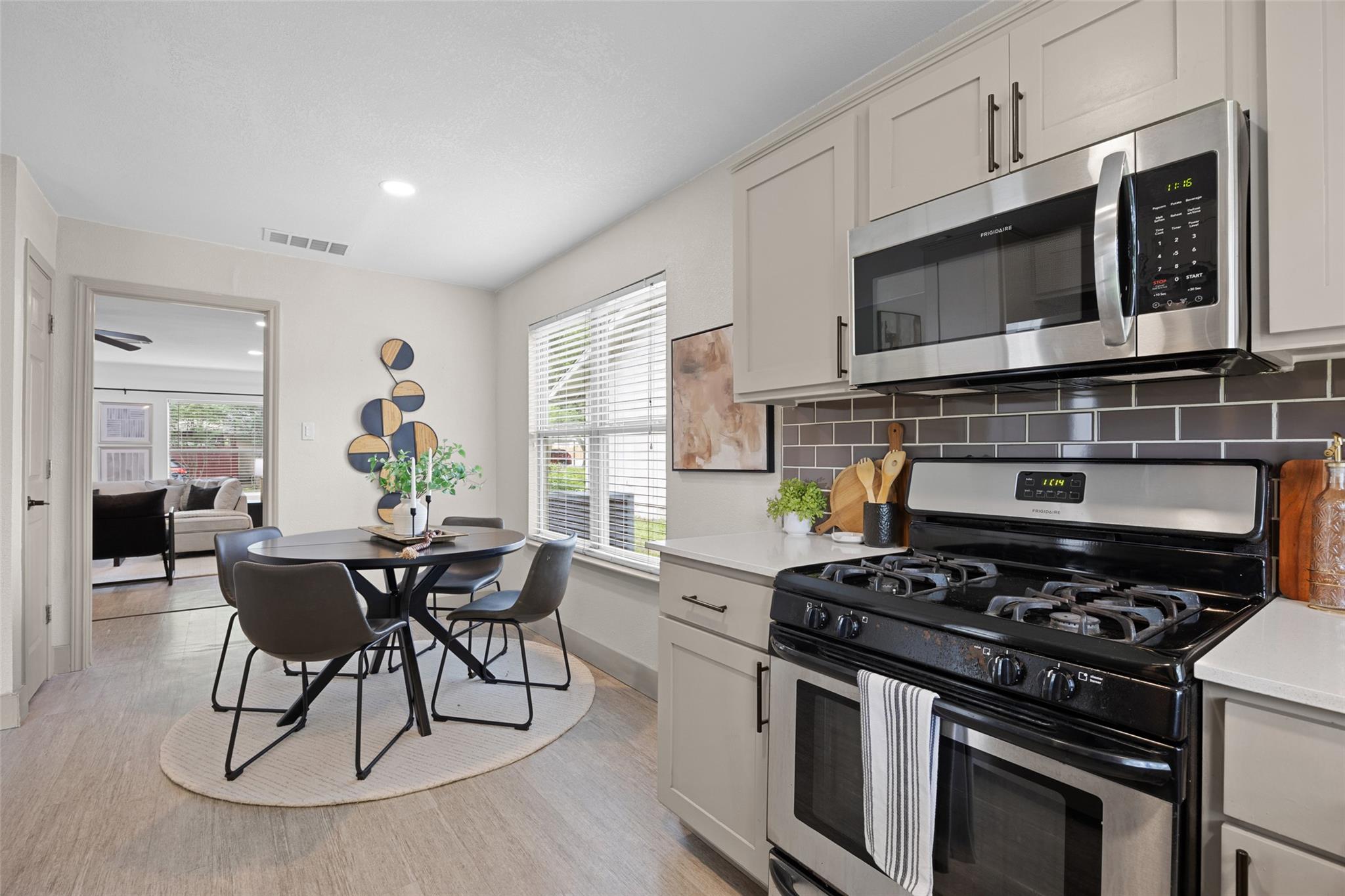 704 Buckingham Place Austin TX 78745