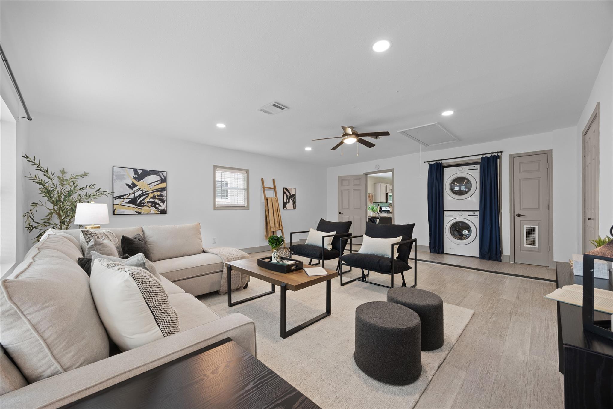 704 Buckingham Place Austin TX 78745