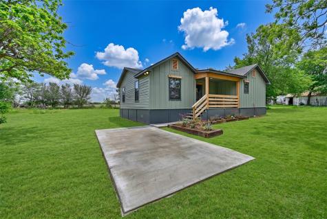 700 Rice Street Rockdale TX 76567