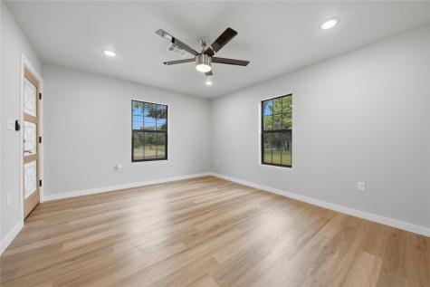 700 Rice Street Rockdale TX 76567