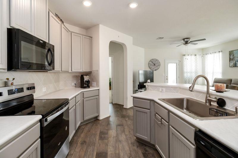 1911 Prickly Pear Drive Bastrop TX 78602