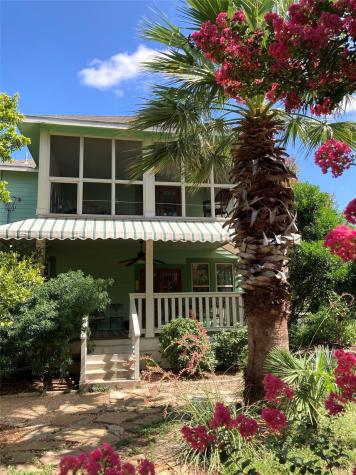 903 E 14th Street Austin TX 78702