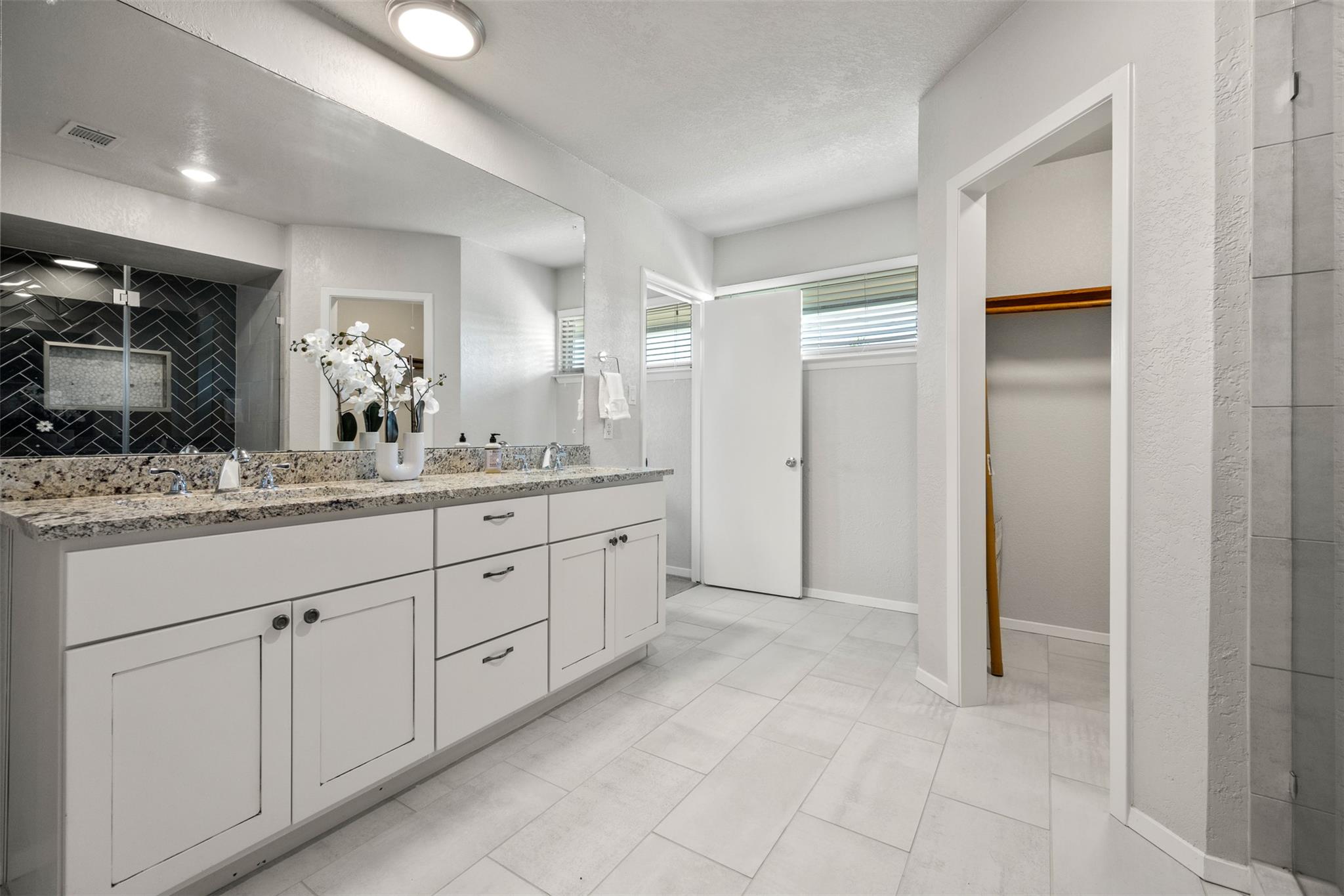 1910 Walsh Drive Round Rock TX 78681