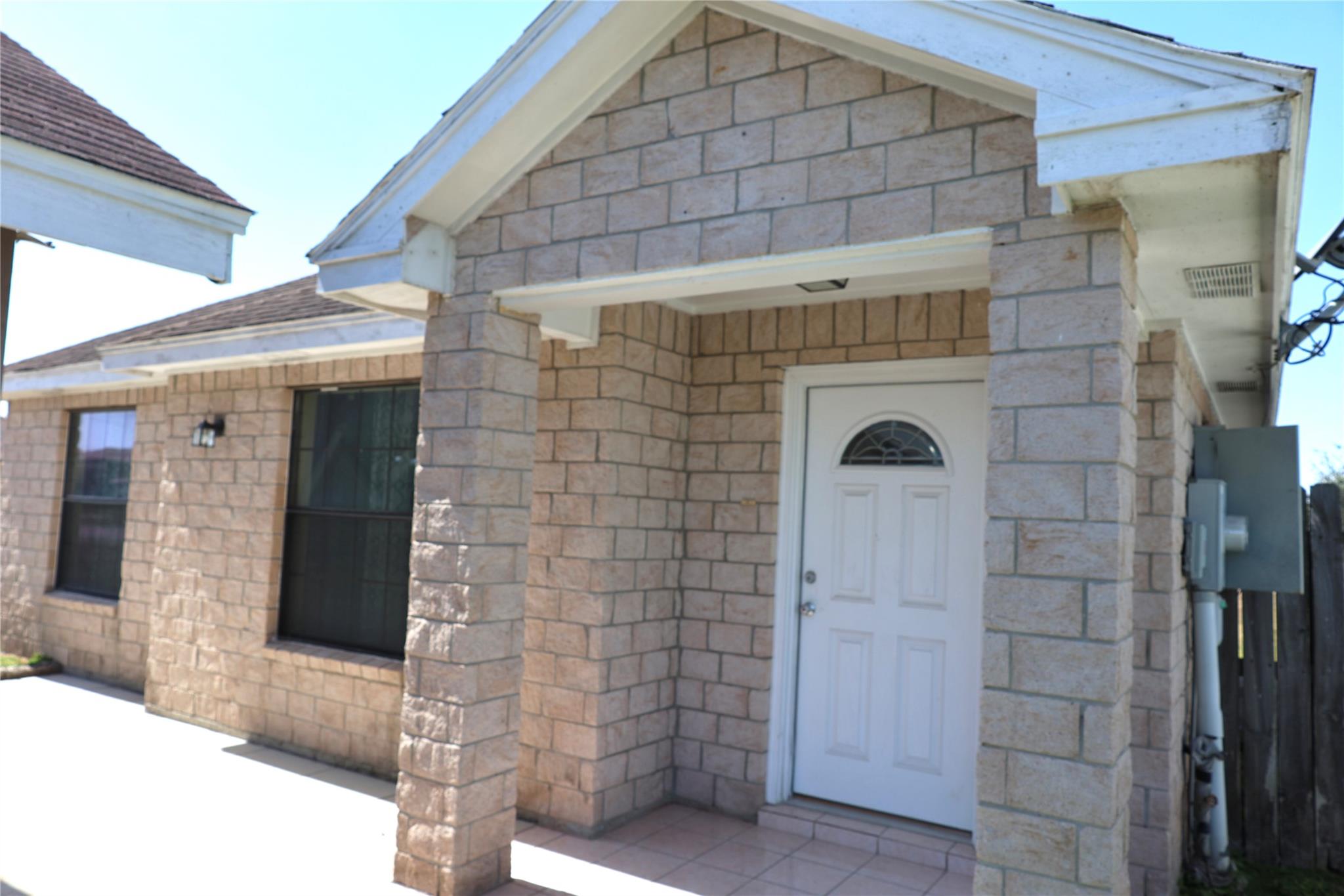 1041 Pasto Drive Los Fresnos TX 78566