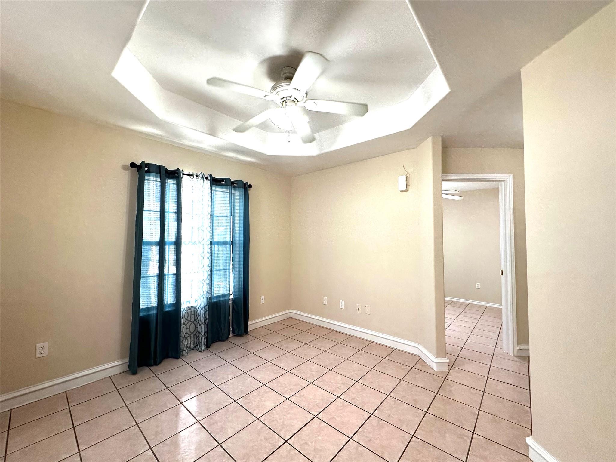 1041 Pasto Drive Los Fresnos TX 78566
