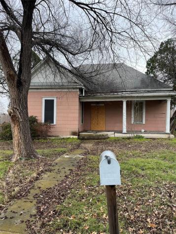 620 Washburn Street Taylor TX 76574