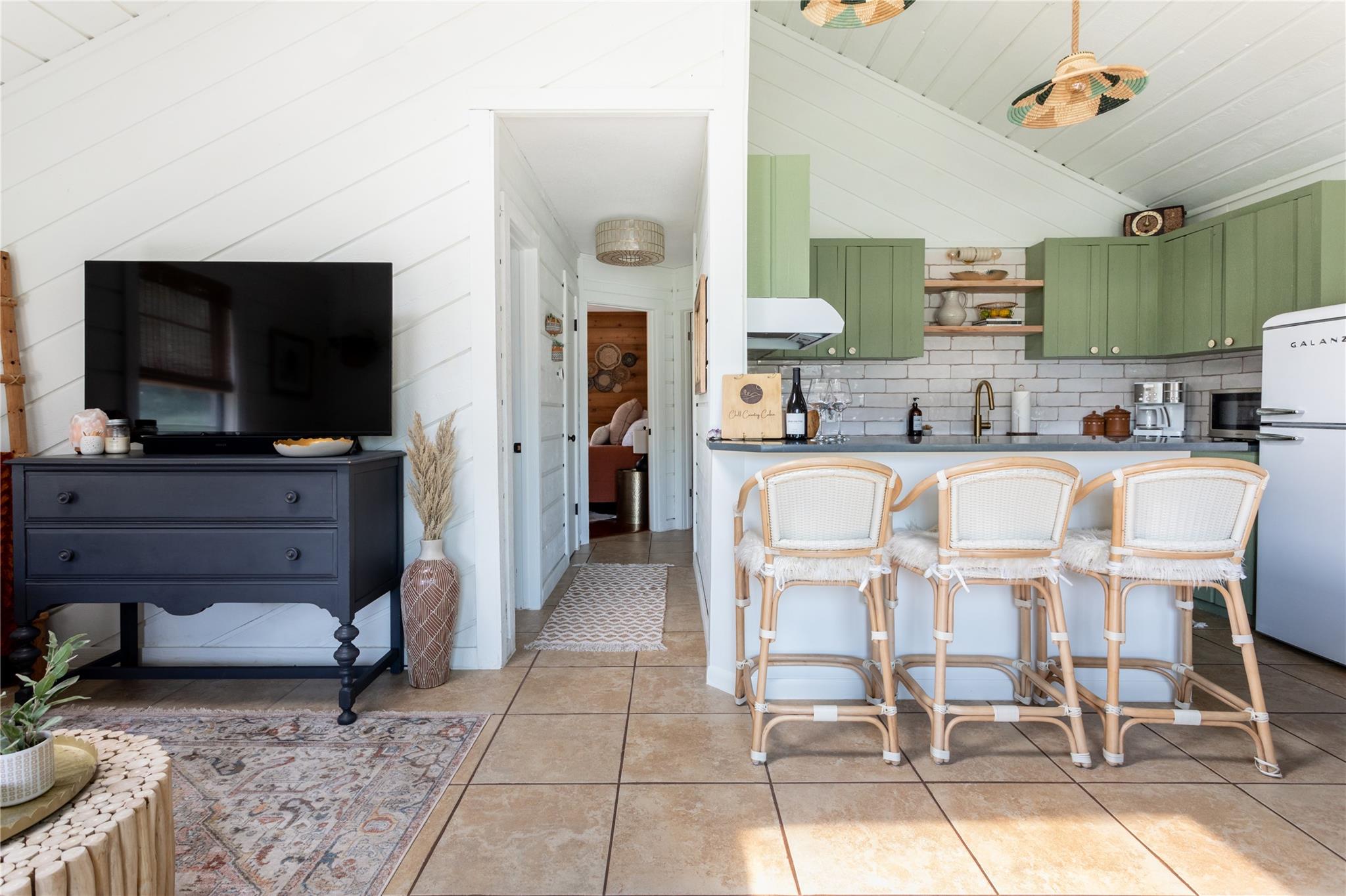336 Coventry Road Spicewood TX 78669