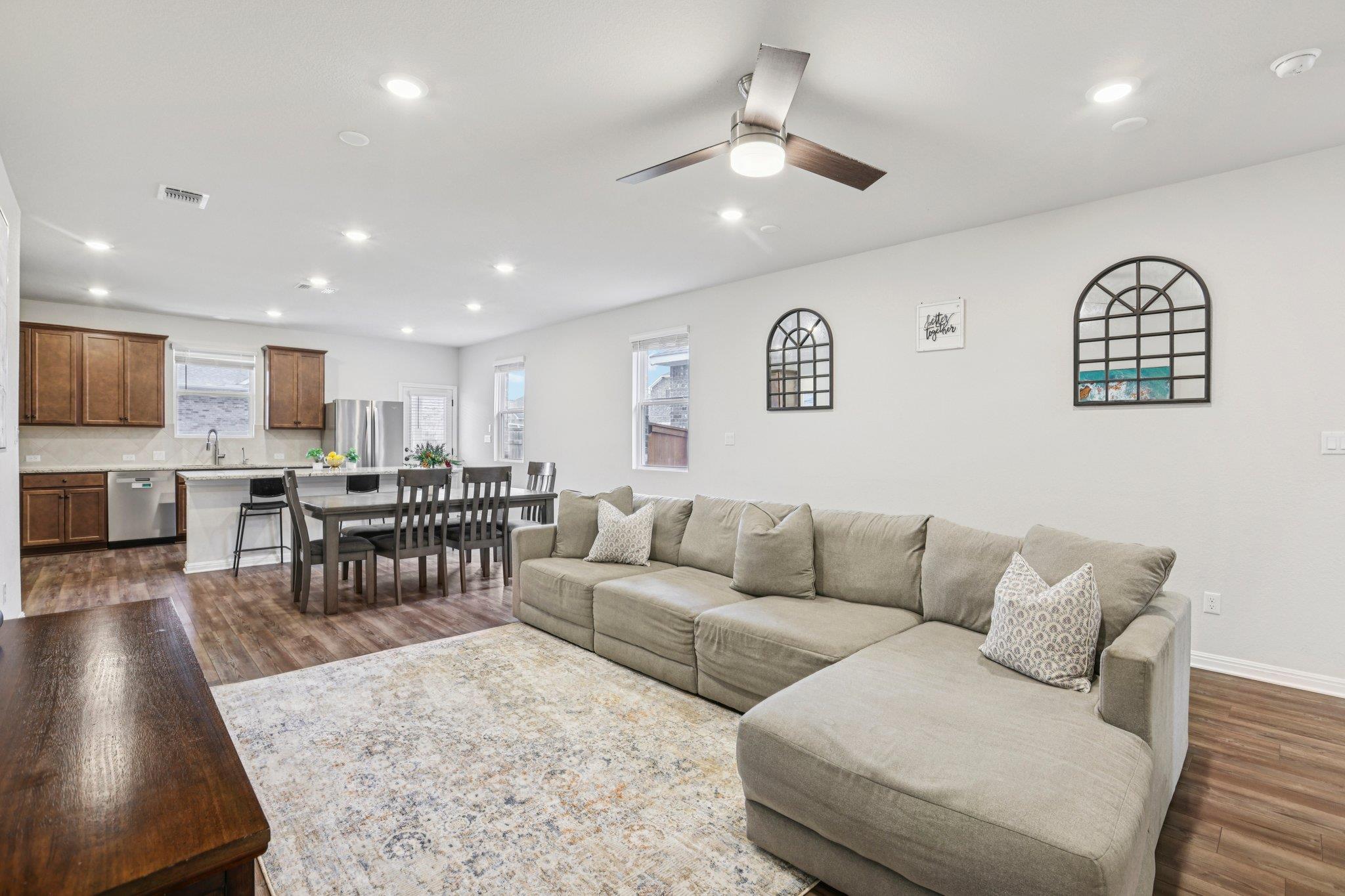 204 Swinging H Lane Georgetown TX 78633