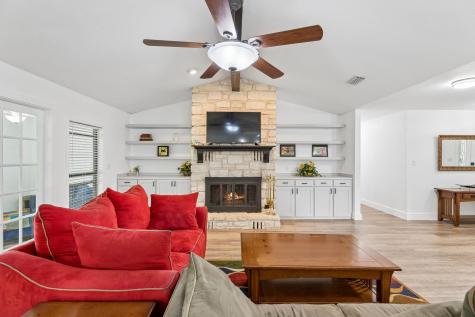 114 Cedar Drive Mountain City TX 78610