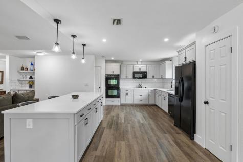 114 Cedar Drive Mountain City TX 78610