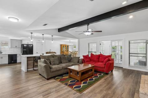 114 Cedar Drive Mountain City TX 78610