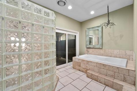 104 S Weston Lane Austin TX 78733