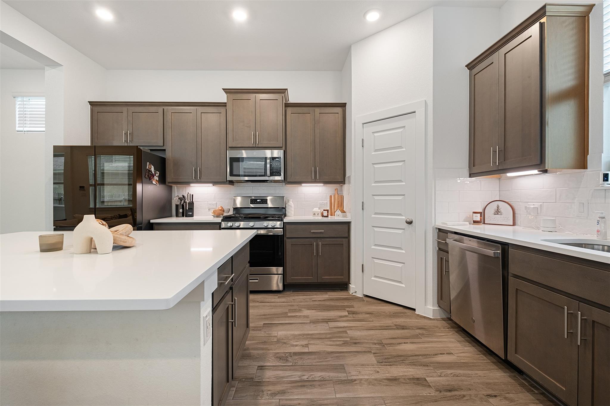 12612 Penguin Path Manor TX 78653
