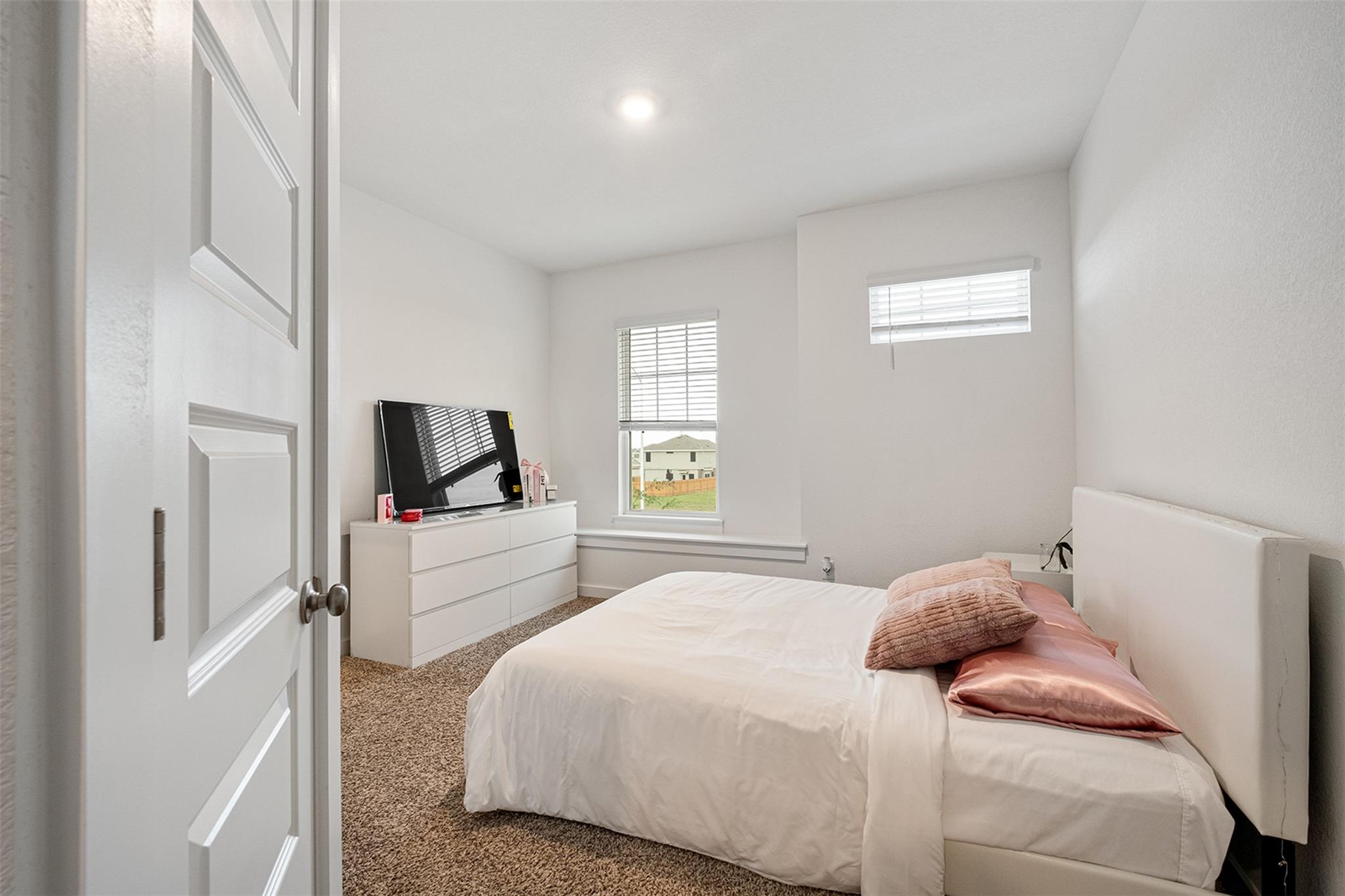 12612 Penguin Path Manor TX 78653