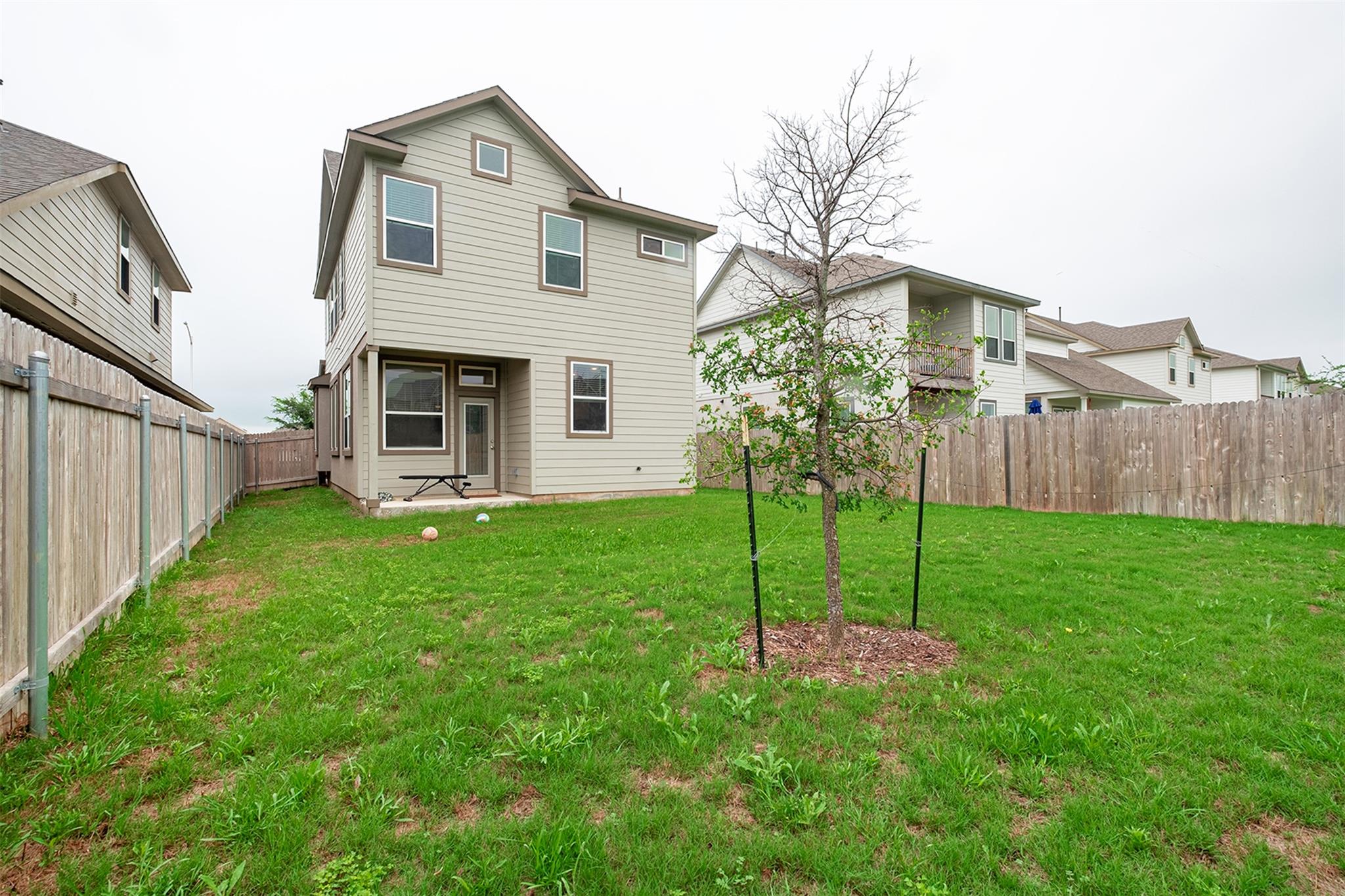 12612 Penguin Path Manor TX 78653
