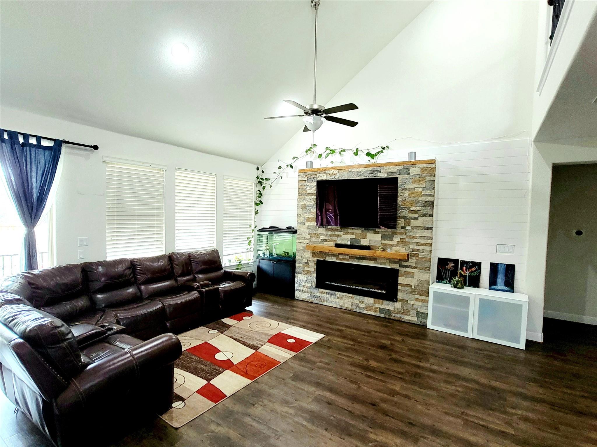15821 Cinca Terra Drive Bee Cave TX 78738