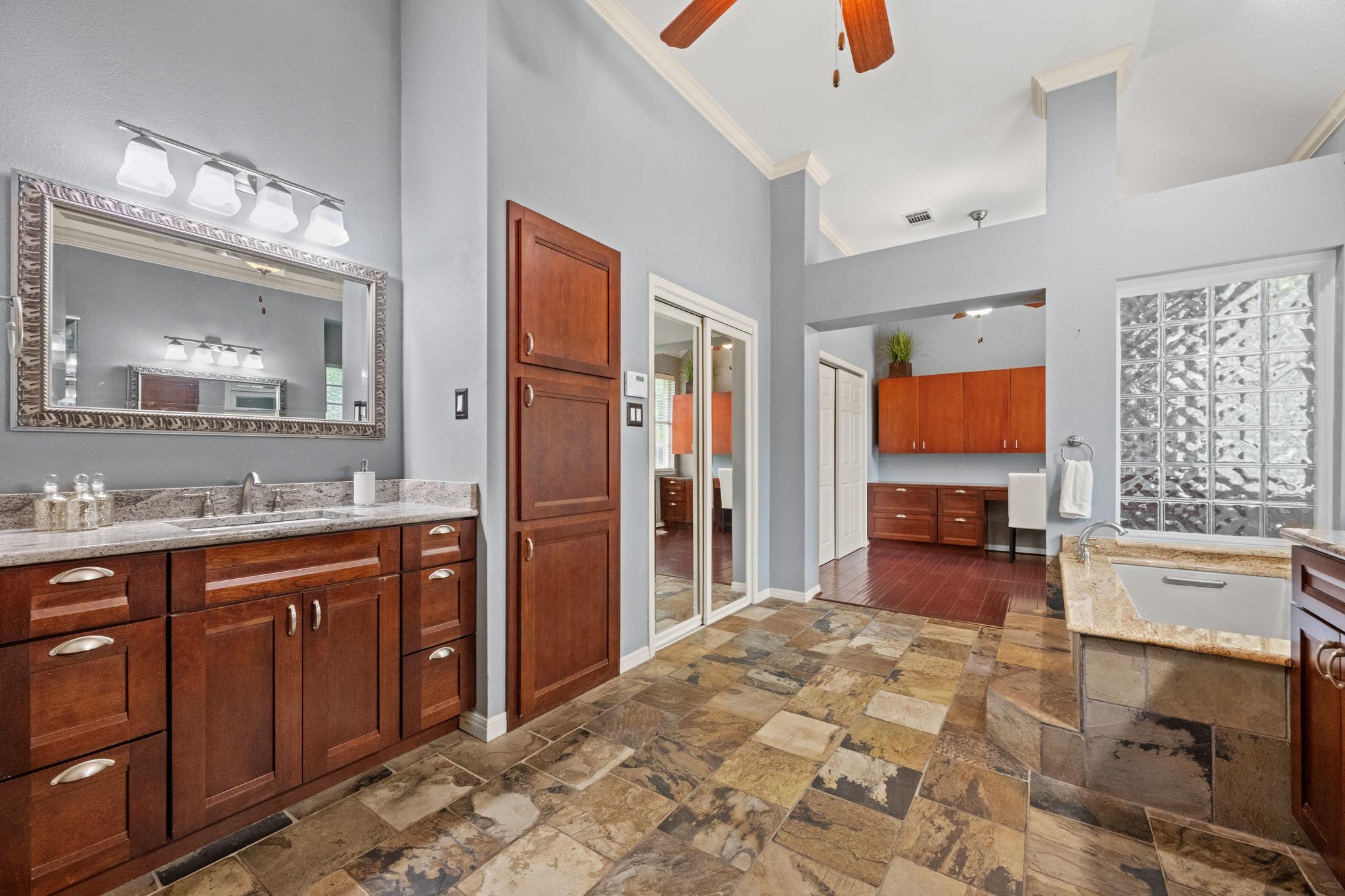 11806 Silkwood Cove Austin TX 78739