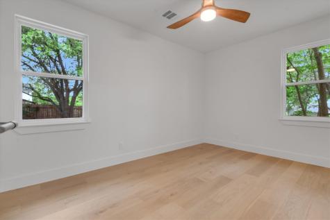 6807 Roanoke Drive Austin TX 78723