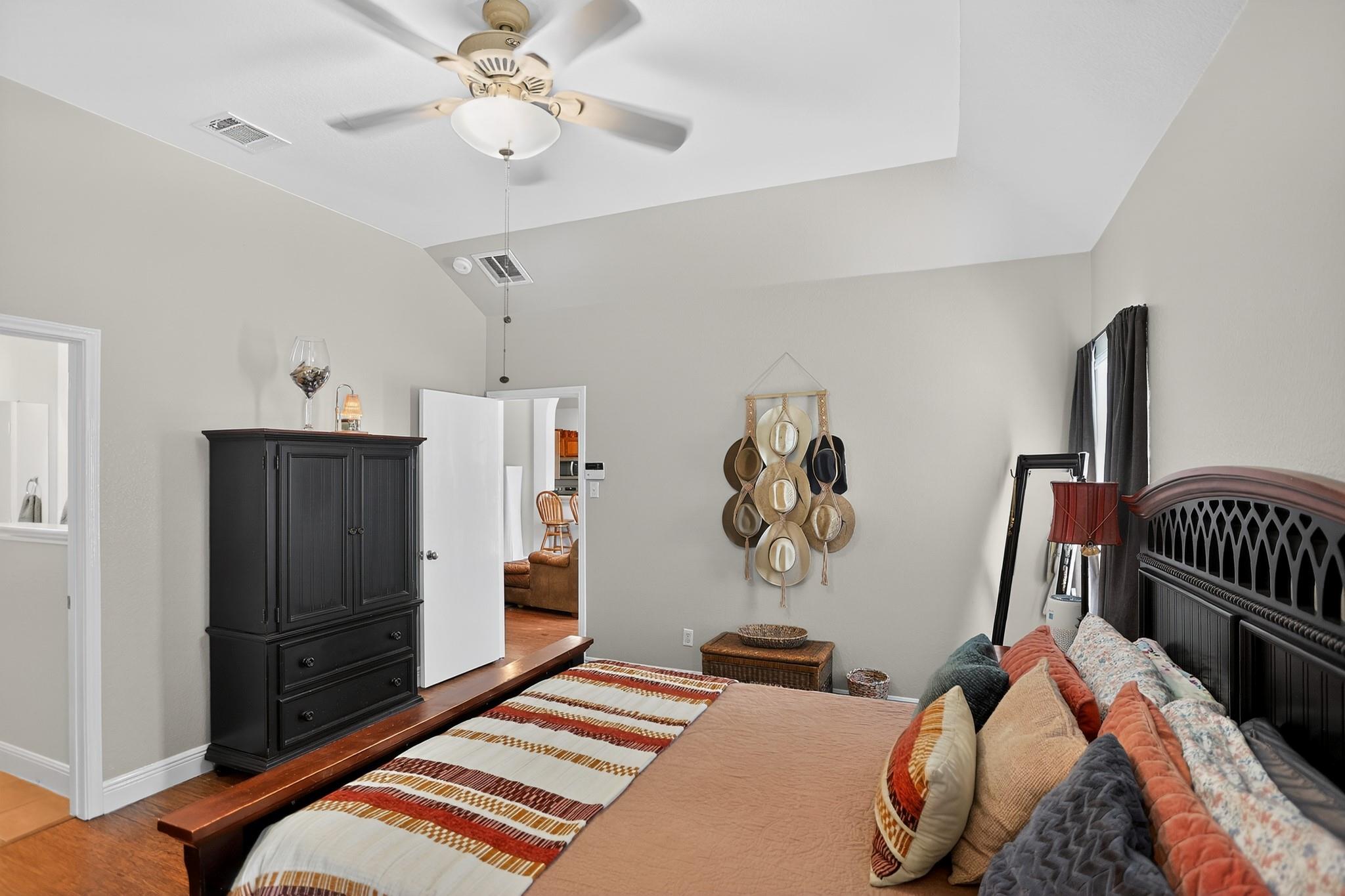 238 Johnnys Way Kyle TX 78640