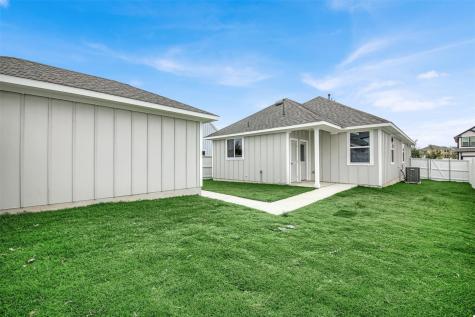 126 Huckleberry Lane Elgin TX 78621