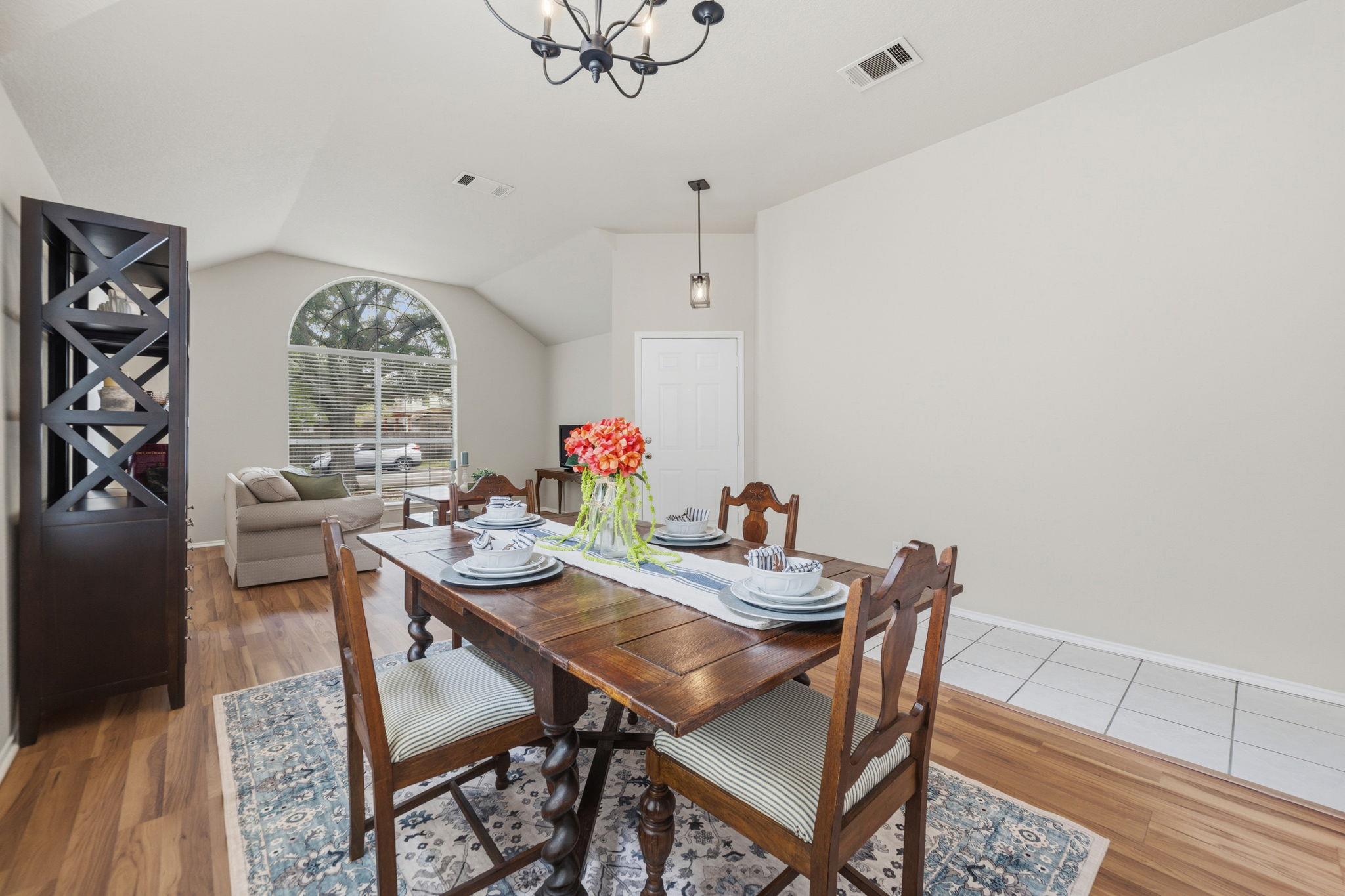3704 Kissman Drive Austin TX 78728
