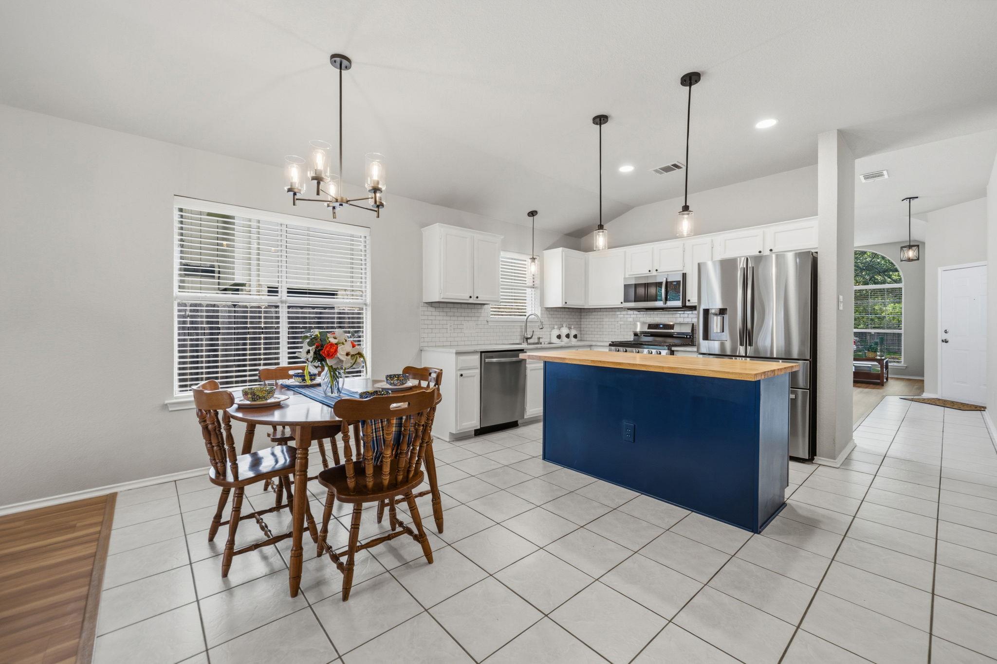 3704 Kissman Drive Austin TX 78728