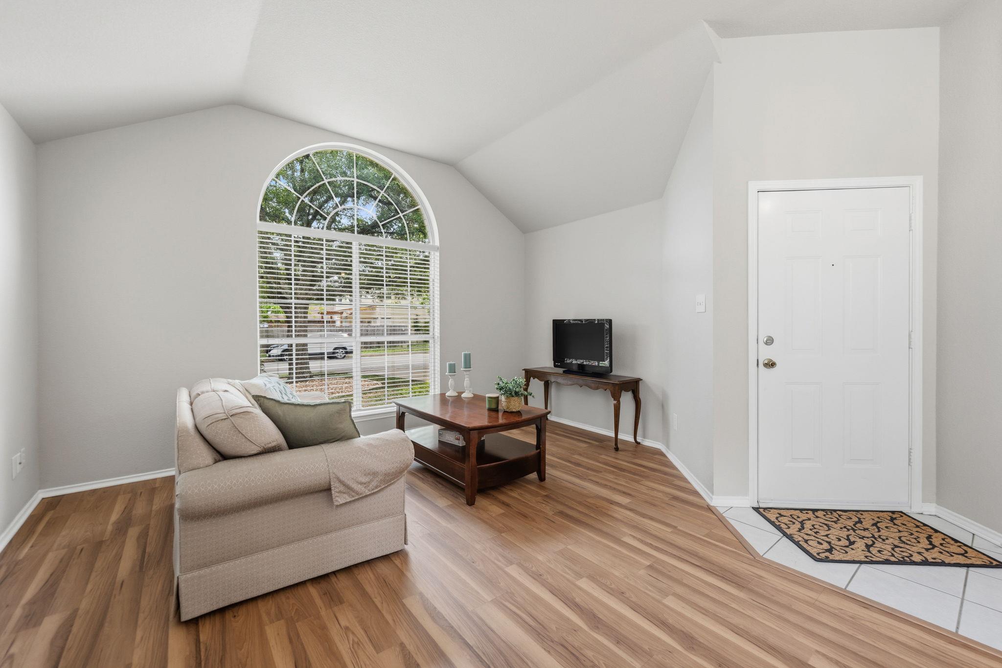 3704 Kissman Drive Austin TX 78728