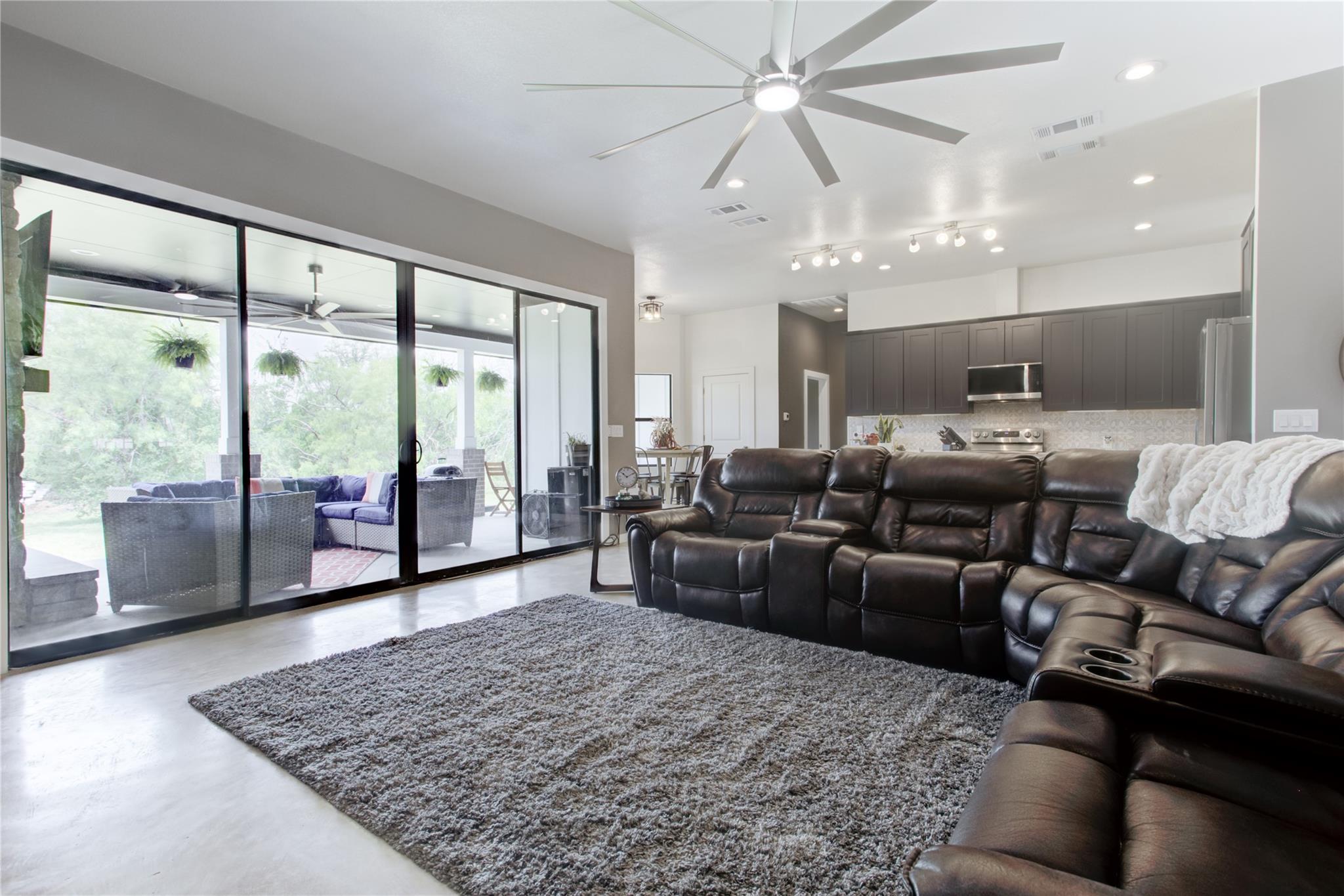 1215 Ridge Harbor Drive Spicewood TX 78669