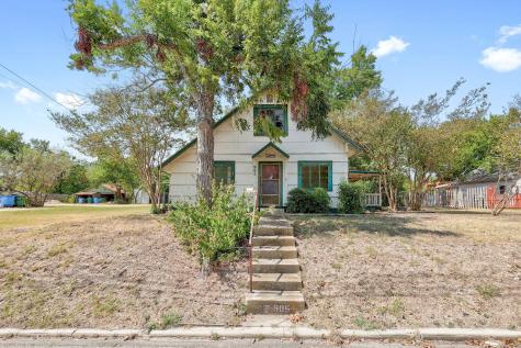 905 Kimbro Street Taylor TX 76574