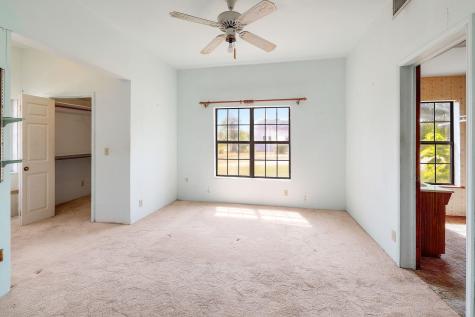 905 Kimbro Street Taylor TX 76574