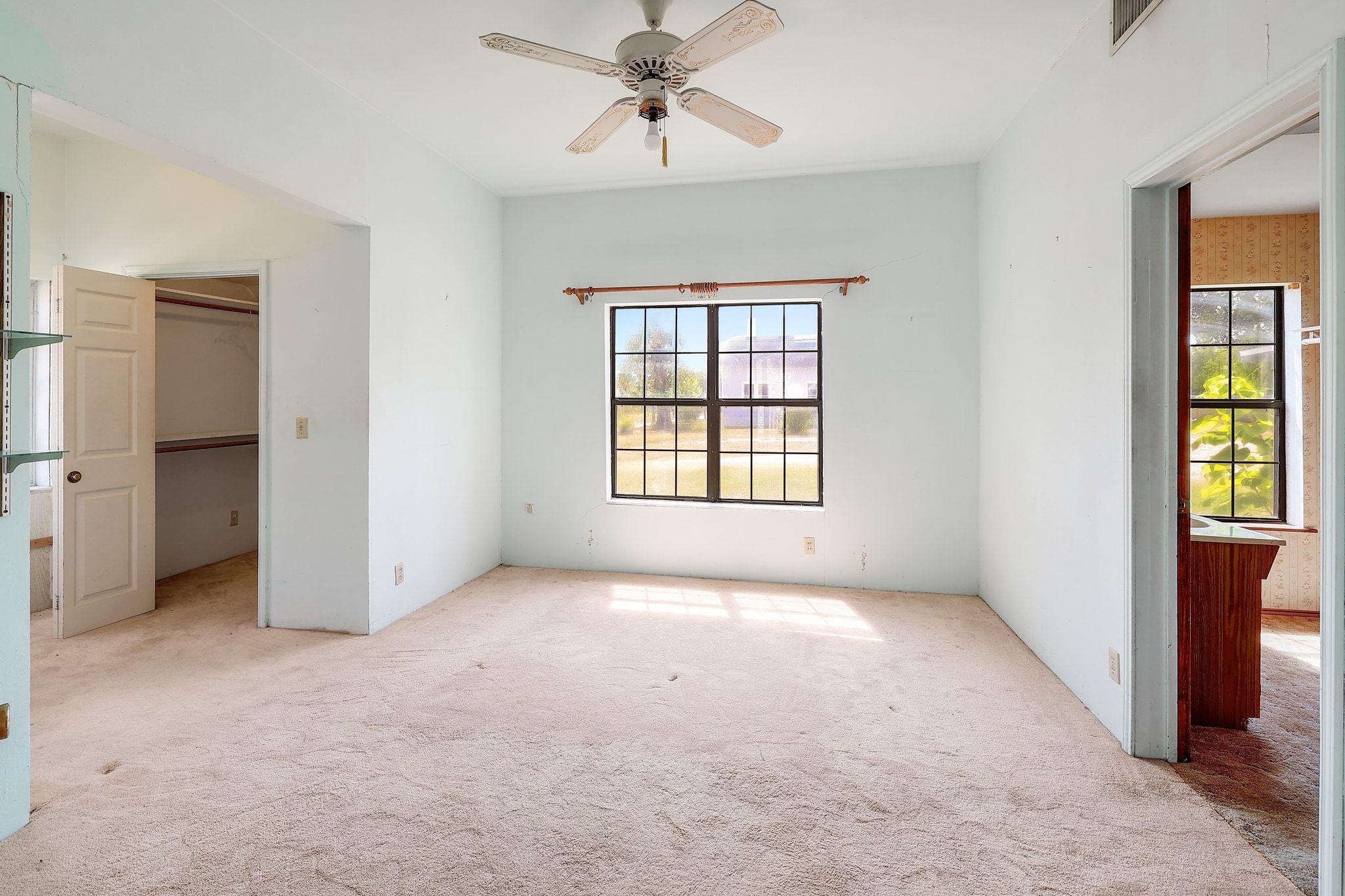905 Kimbro Street Taylor TX 76574